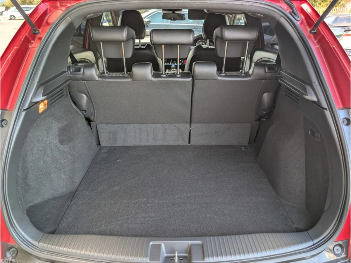 Honda Vezel Hatchback, Petrol Hybrid, 2018, Red