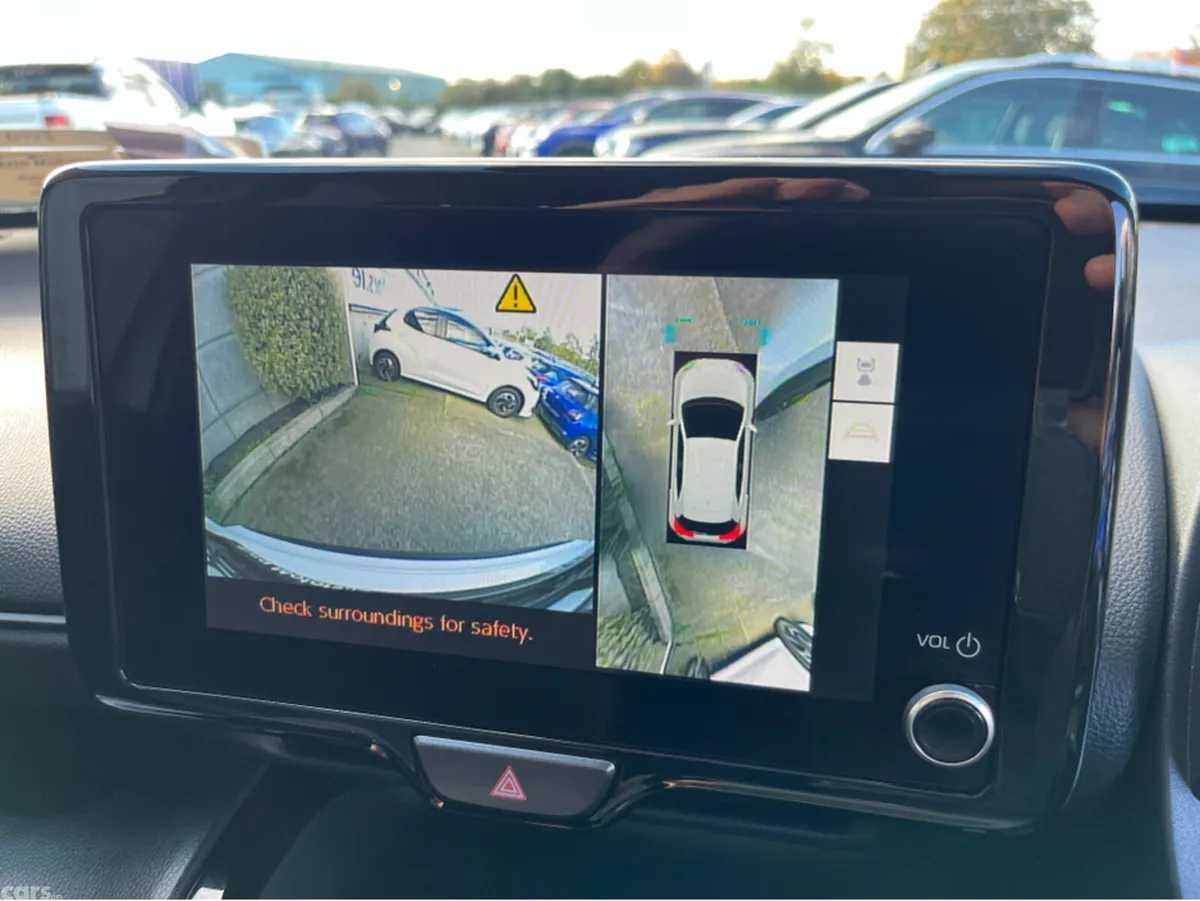 Toyota Yaris Cross SUV, Petrol Hybrid, 2024, White