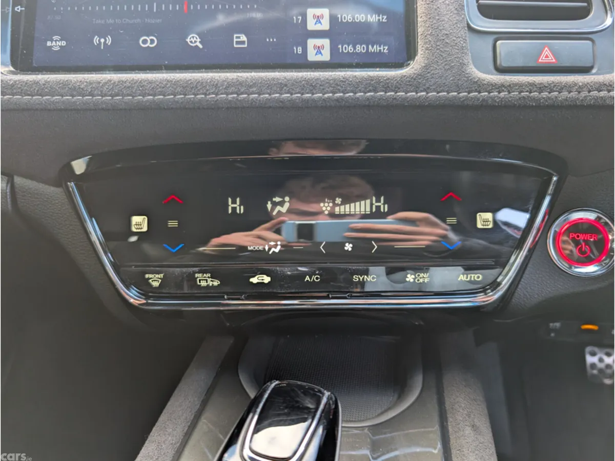 Honda Vezel Hatchback, Petrol Hybrid, 2018, Red
