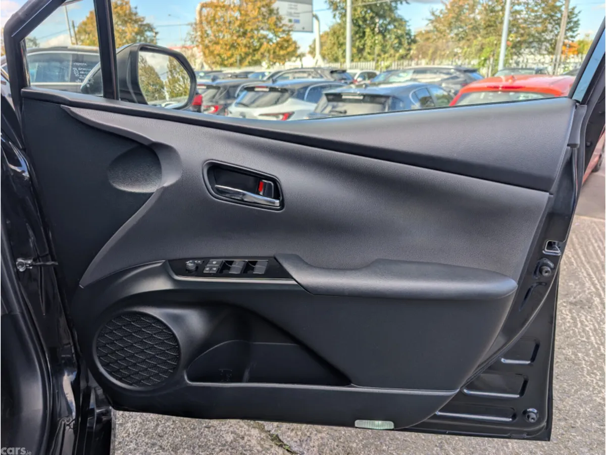Toyota Prius Hatchback, Petrol Hybrid, 2022, Black