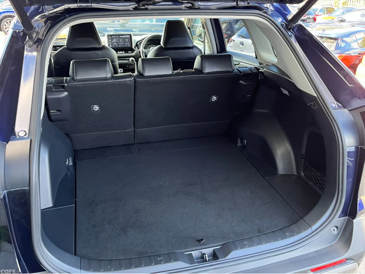 Toyota RAV4 SUV, Petrol Hybrid, 2019, Blue