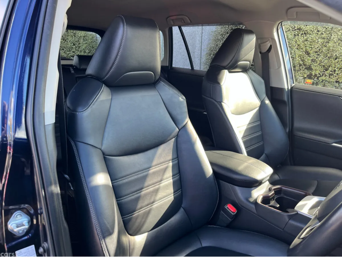 Toyota RAV4 SUV, Petrol Hybrid, 2019, Blue