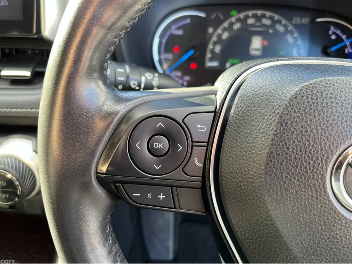 Toyota RAV4 SUV, Petrol Hybrid, 2019, Blue