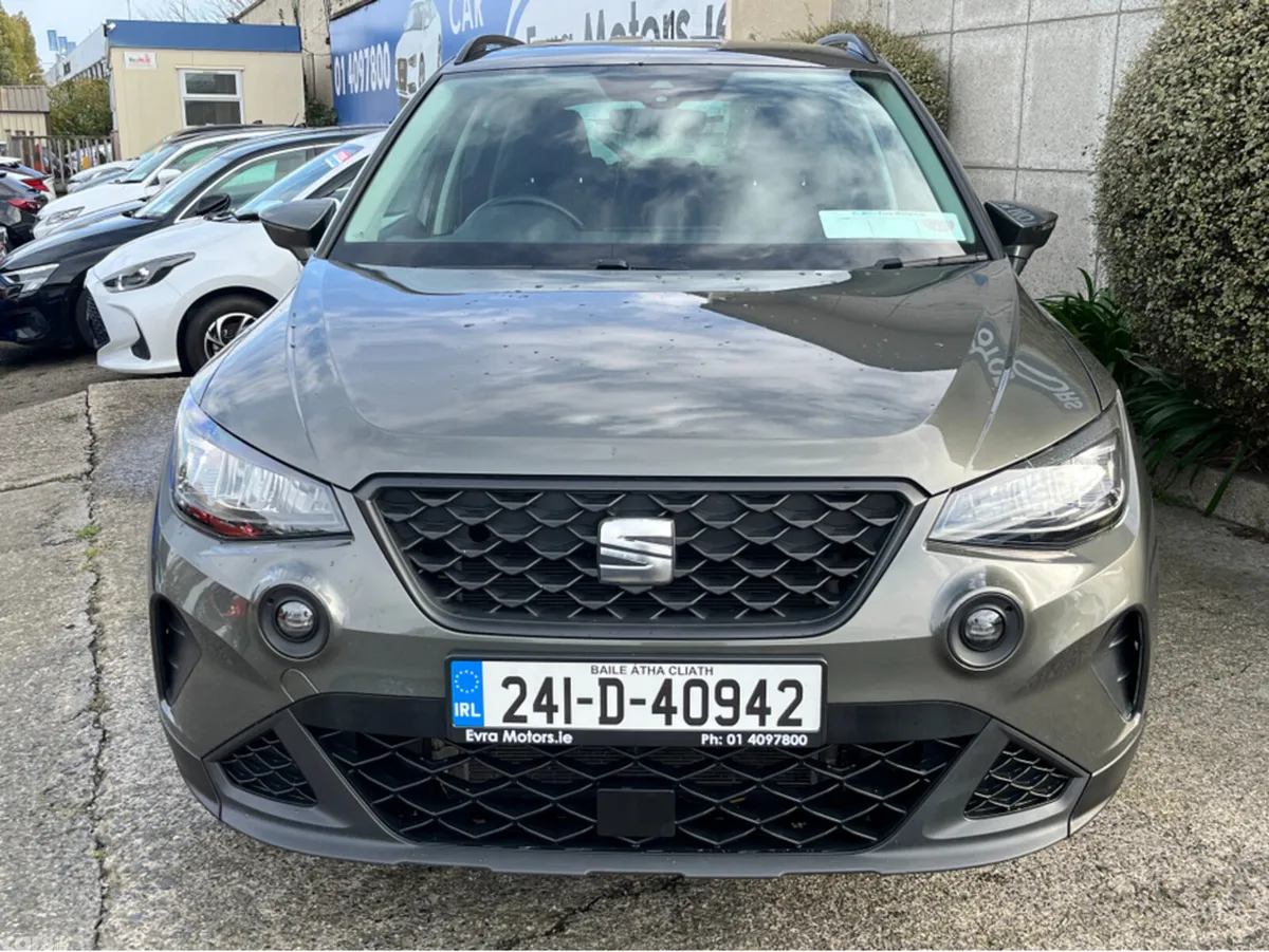 SEAT Arona SUV, Petrol, 2024, Green