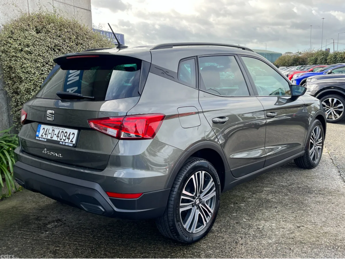 SEAT Arona SUV, Petrol, 2024, Green