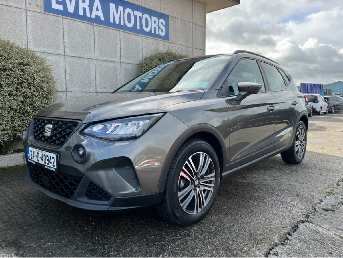 SEAT Arona SUV, Petrol, 2024, Green