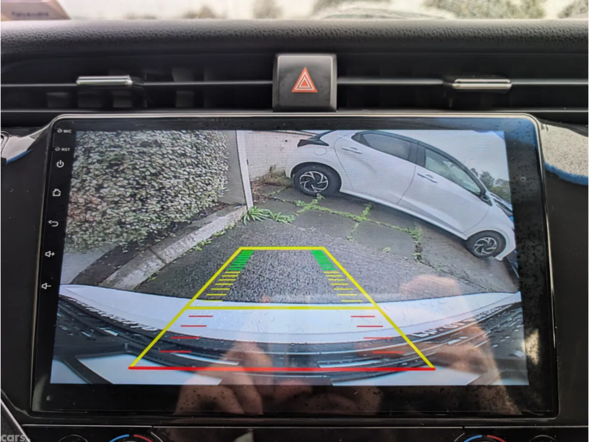 Toyota Camry Saloon, Petrol Hybrid, 2019, White