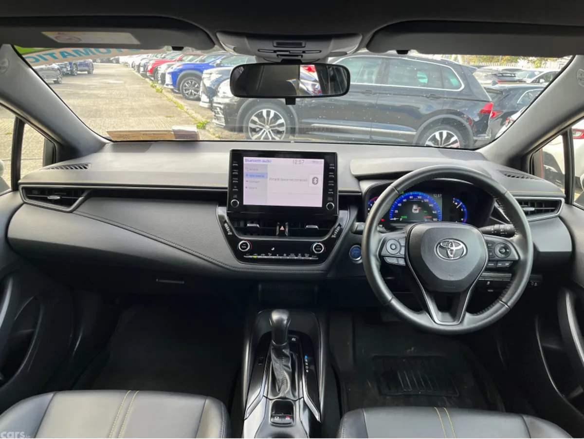 Toyota Corolla Hatchback, Petrol Hybrid, 2022, White