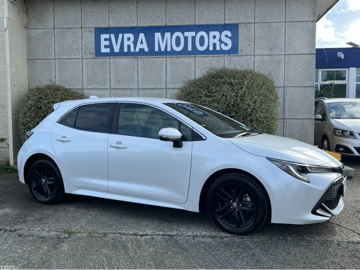 Toyota Corolla Hatchback, Petrol Hybrid, 2022, White