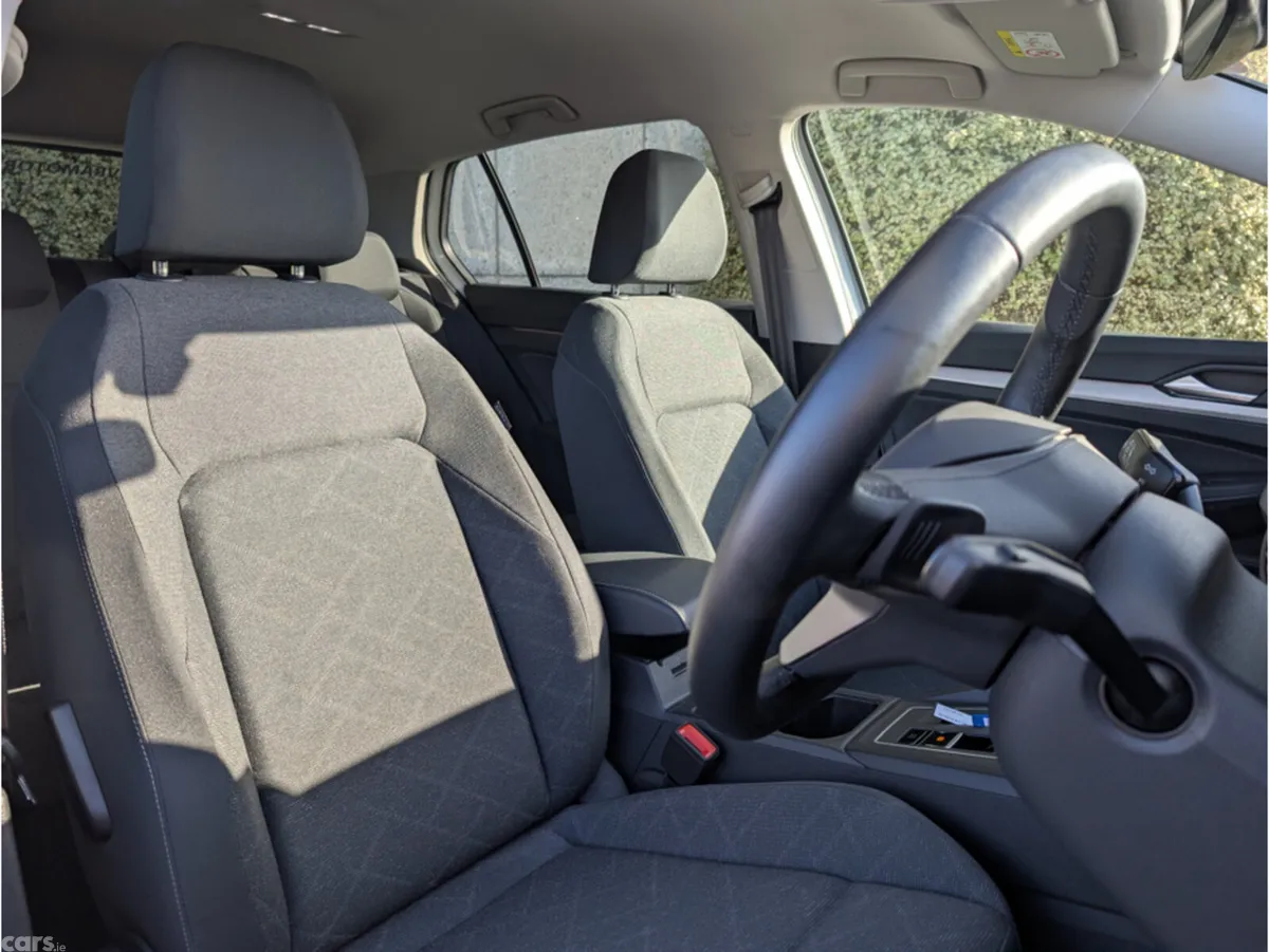 Volkswagen Golf Hatchback, Diesel, 2024, White