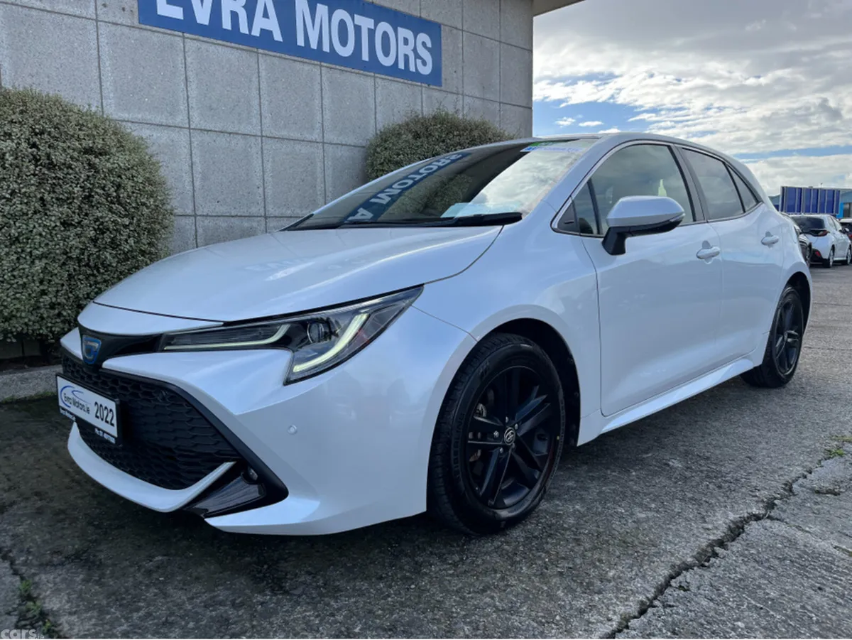 Toyota Corolla Hatchback, Petrol Hybrid, 2022, White