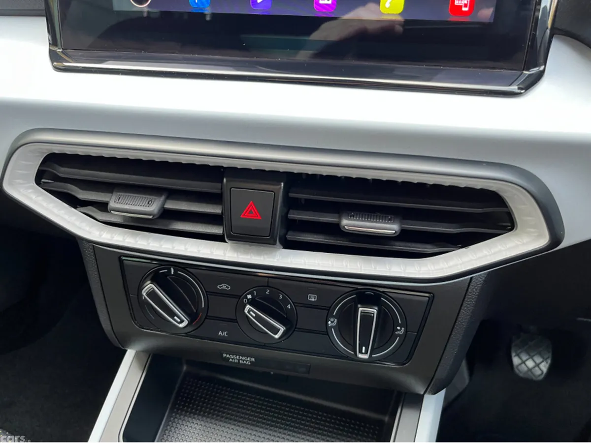SEAT Arona SUV, Petrol, 2024, Green