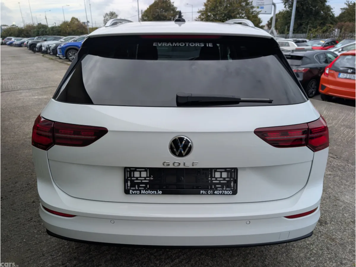 Volkswagen Golf Estate, Diesel, 2023, White