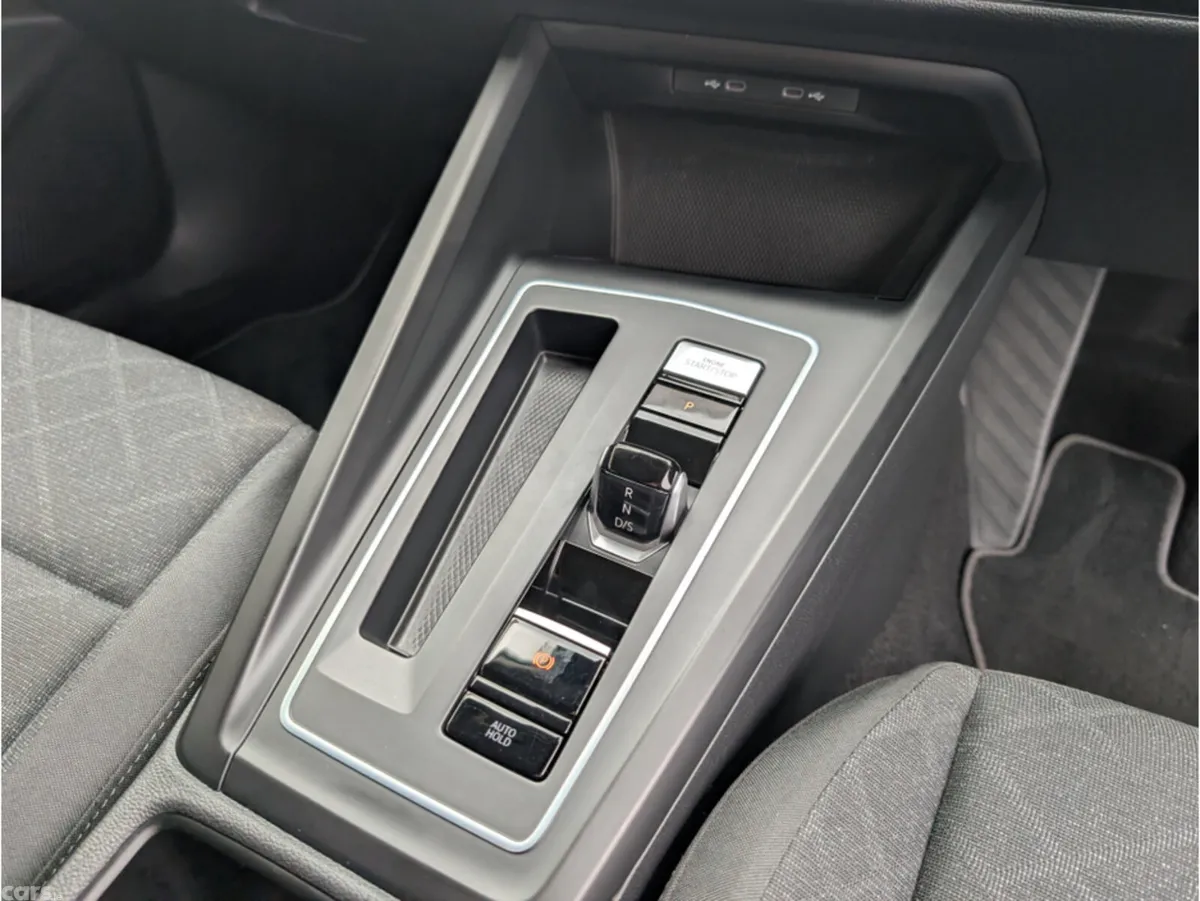 Volkswagen Golf Estate, Diesel, 2023, White