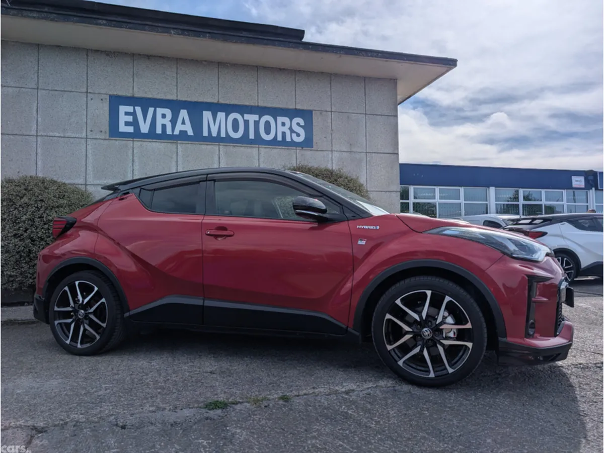 Toyota C-HR SUV, Petrol Hybrid, 2020, Red