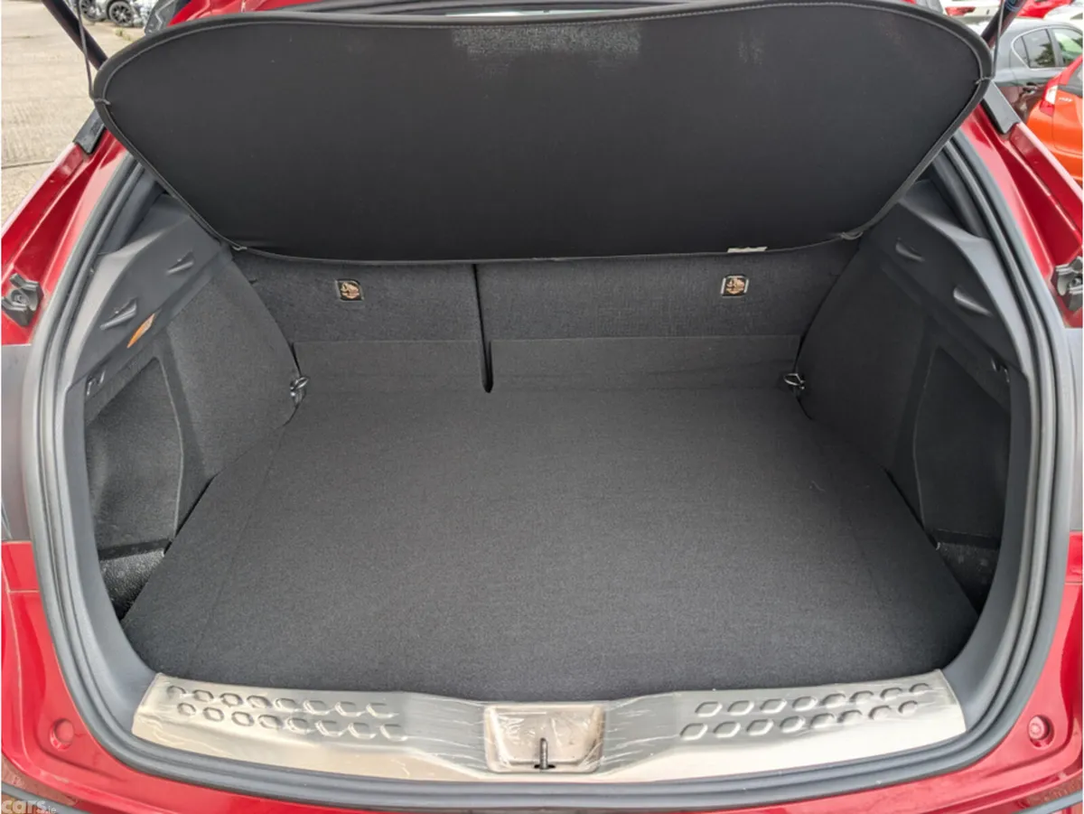 Toyota C-HR SUV, Petrol Hybrid, 2020, Red