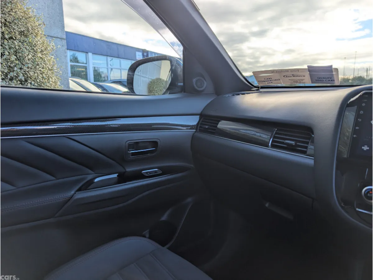 Mitsubishi Outlander SUV, Petrol Plug-in Hybrid, 2021, Grey