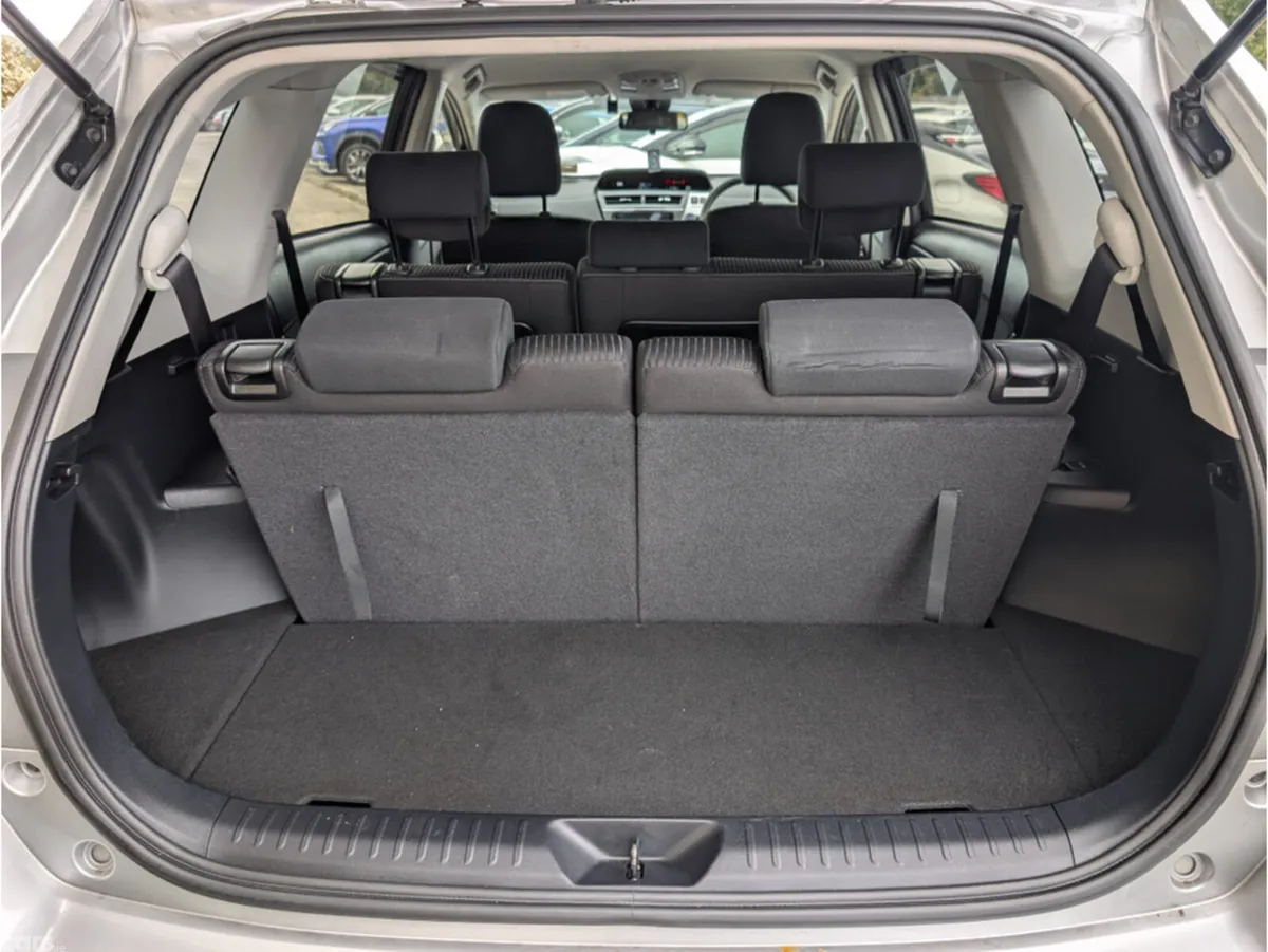 Toyota Prius MPV, Petrol Hybrid, 2019, Silver