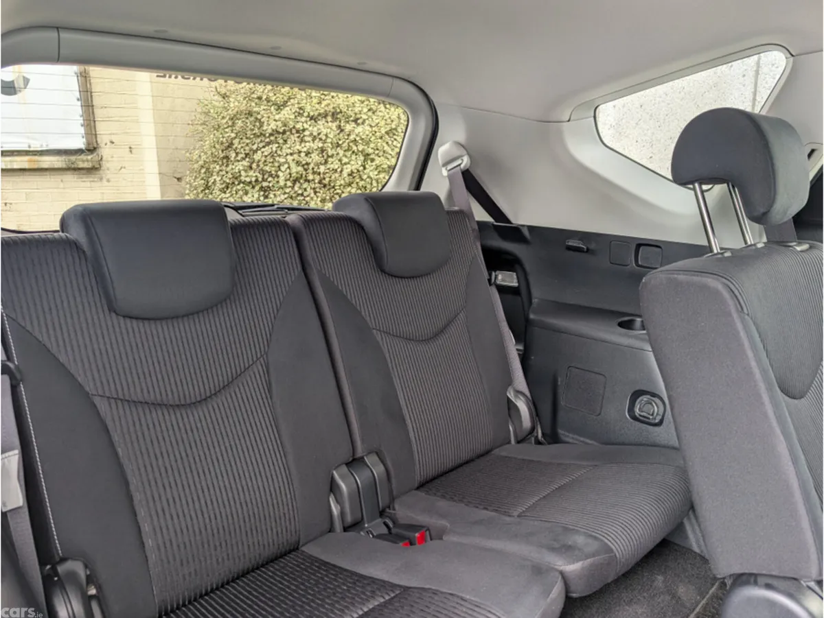 Toyota Prius MPV, Petrol Hybrid, 2019, Silver