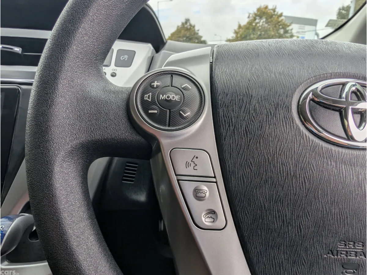Toyota Prius MPV, Petrol Hybrid, 2019, Silver