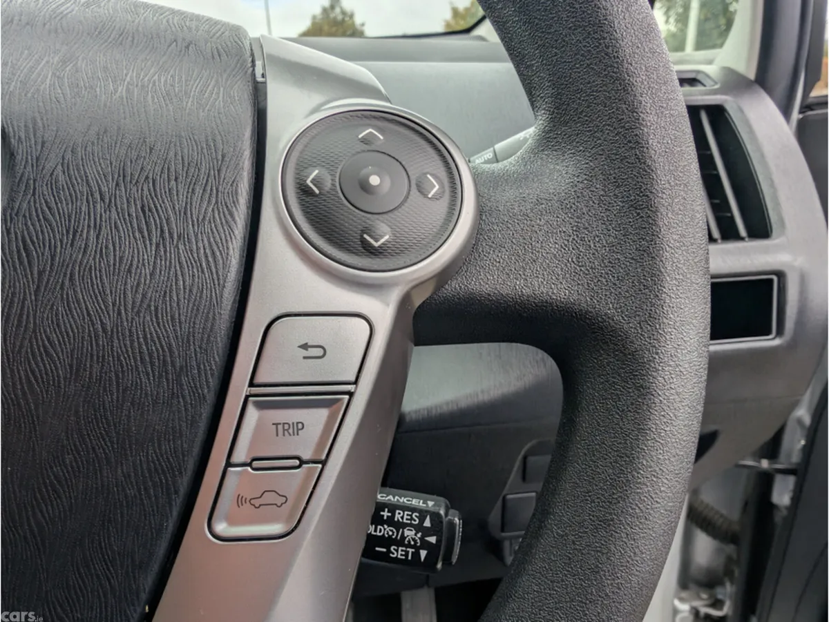 Toyota Prius MPV, Petrol Hybrid, 2019, Silver