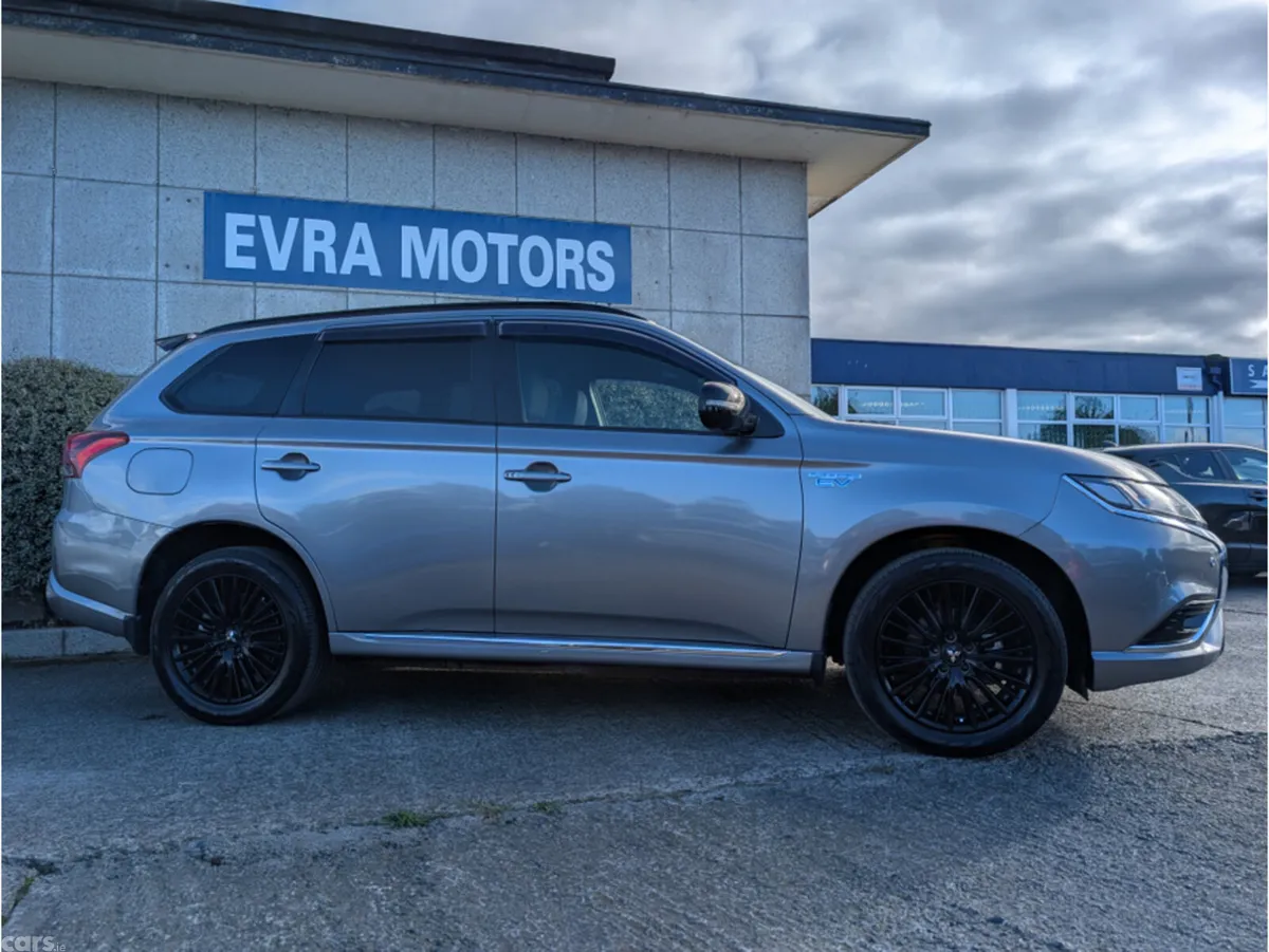 Mitsubishi Outlander SUV, Petrol Plug-in Hybrid, 2021, Grey