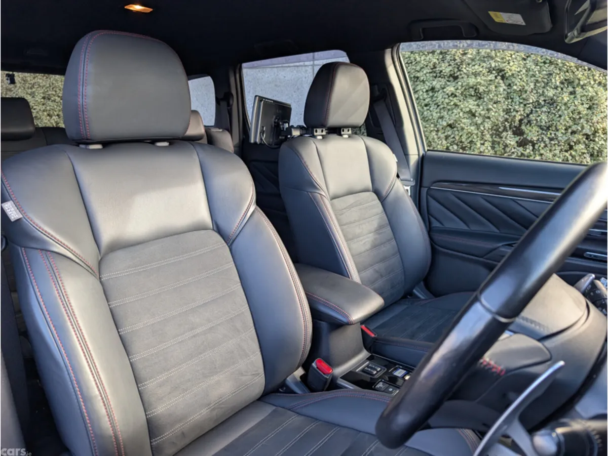Mitsubishi Outlander SUV, Petrol Plug-in Hybrid, 2021, Grey