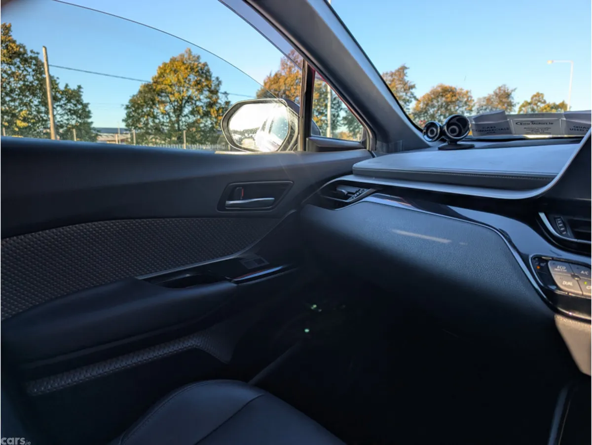 Toyota C-HR SUV, Petrol Hybrid, 2019, Red
