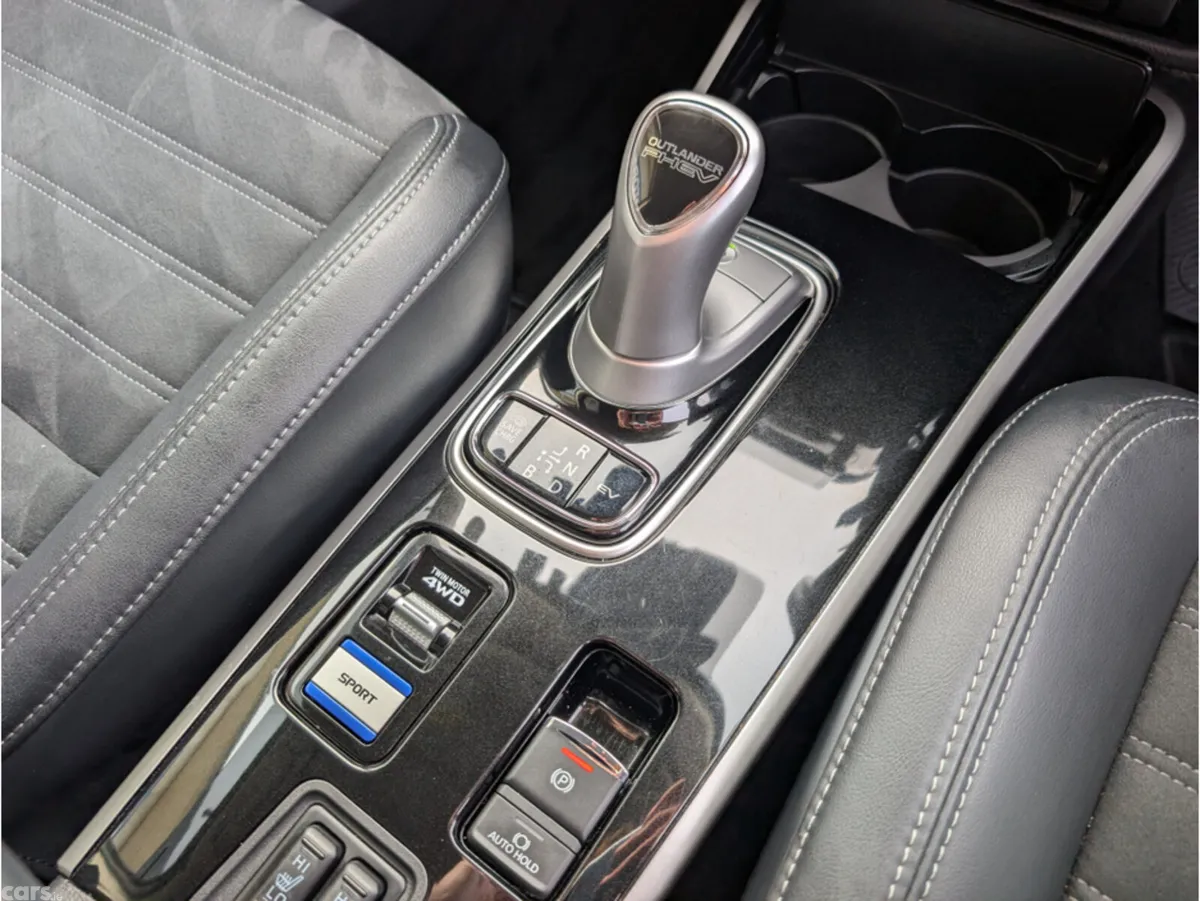 Mitsubishi Outlander SUV, Petrol Plug-in Hybrid, 2021, Silver