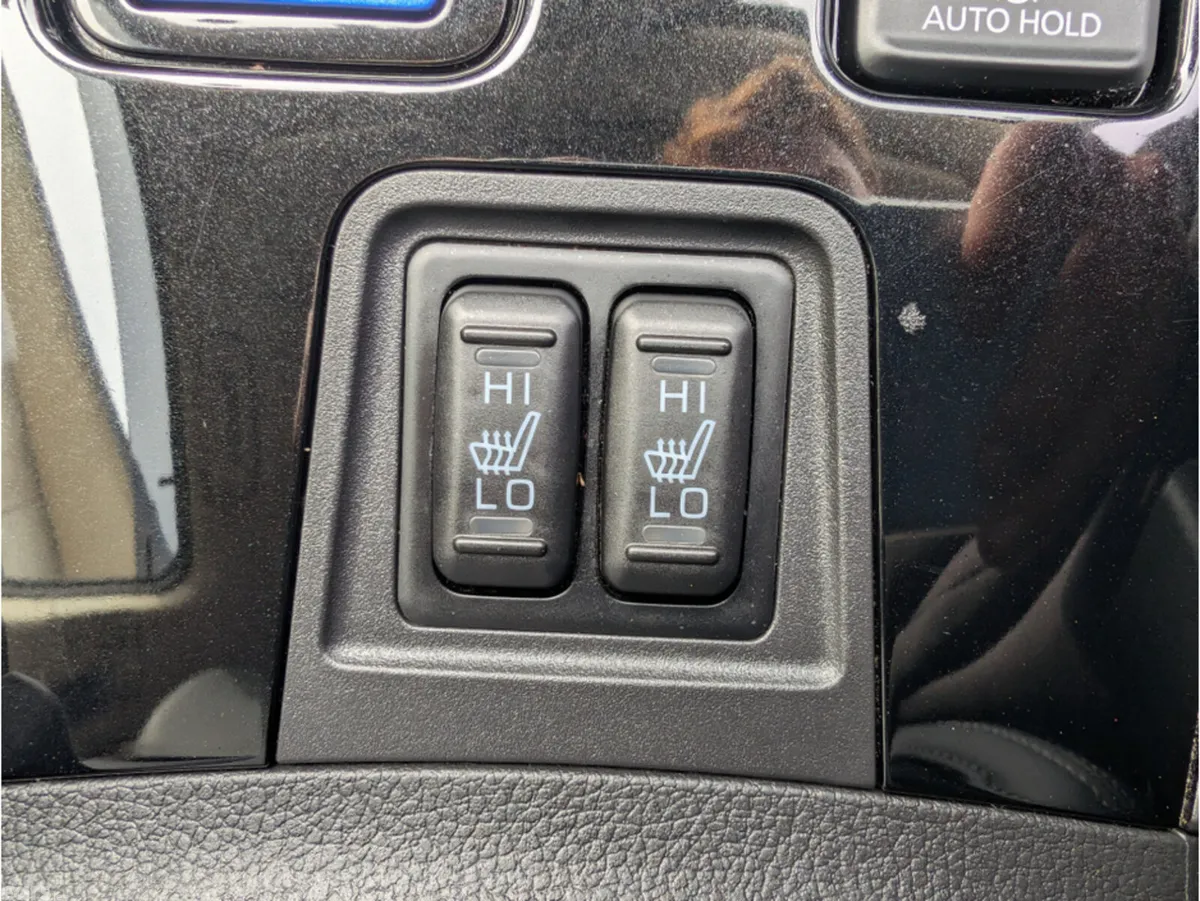 Mitsubishi Outlander SUV, Petrol Plug-in Hybrid, 2021, Silver