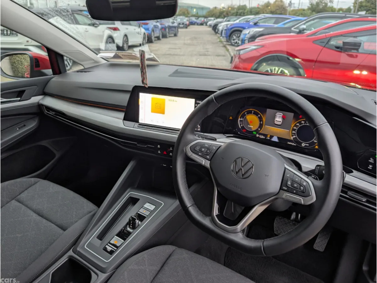 Volkswagen Golf Hatchback, Diesel, 2023, Red