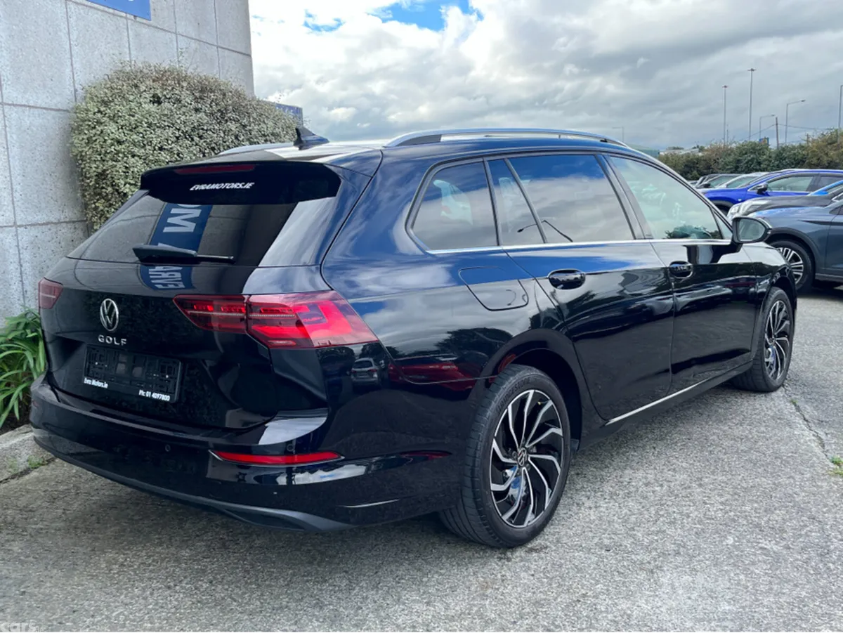 Volkswagen Golf Estate, Diesel, 2023, Black