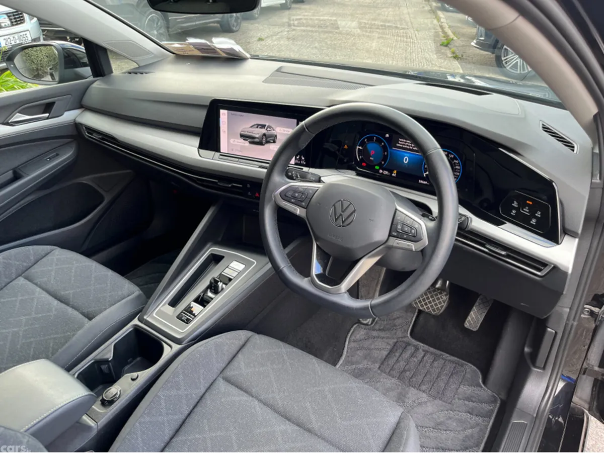 Volkswagen Golf Estate, Diesel, 2023, Black