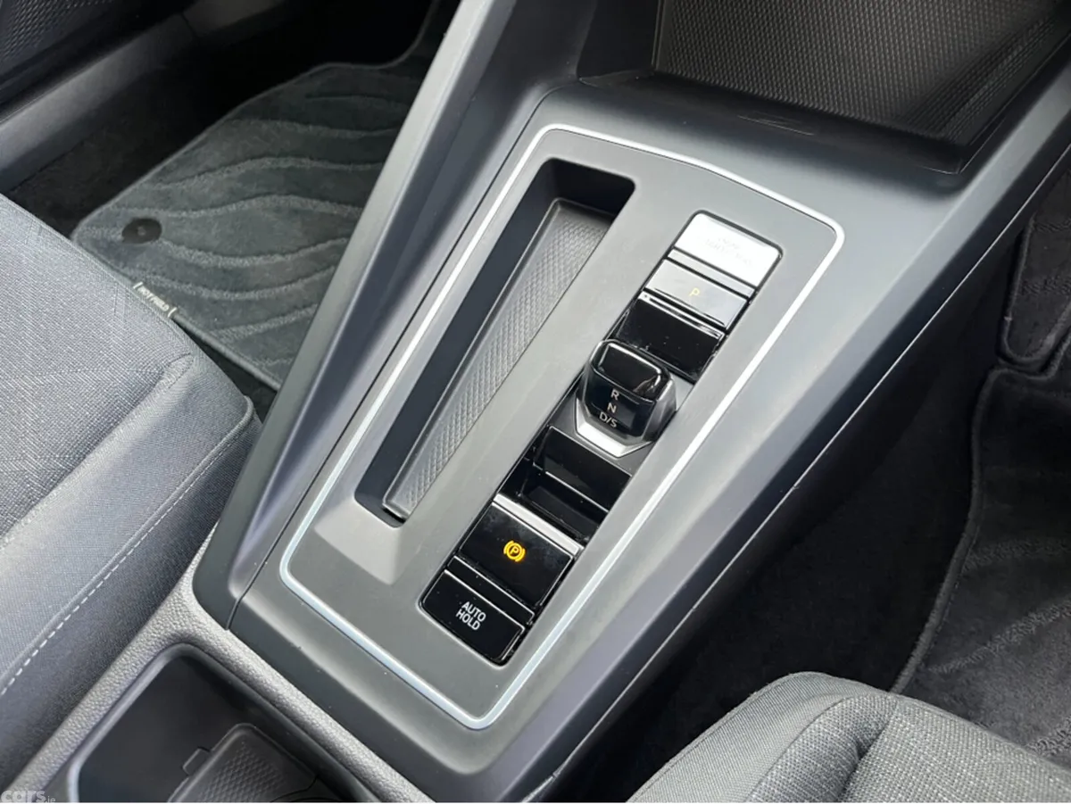 Volkswagen Golf Estate, Diesel, 2023, Black