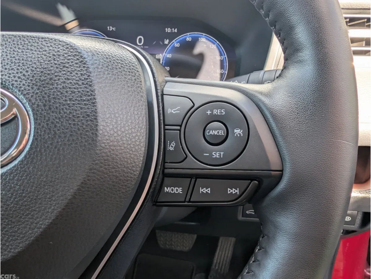 Toyota RAV4 SUV, Petrol Hybrid, 2023, Red