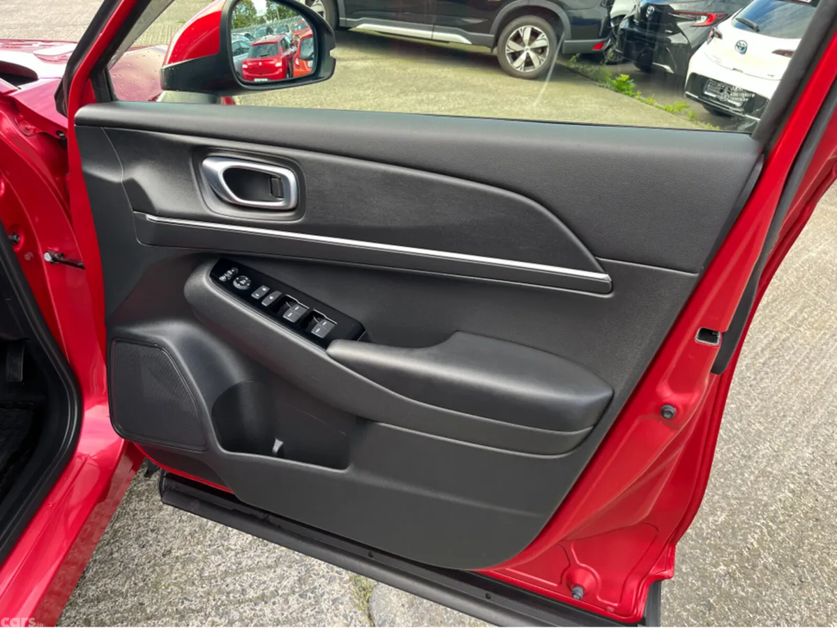 Honda Vezel SUV, Petrol Hybrid, 2022, Red