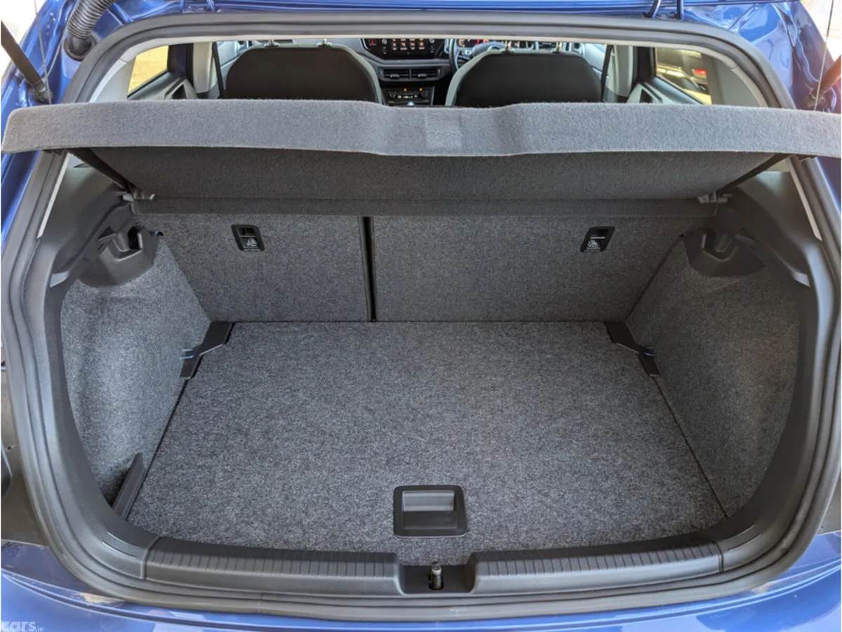 Volkswagen Polo Hatchback, Petrol, 2022, Blue