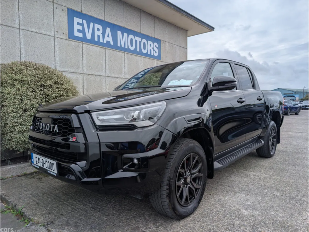 Toyota Hilux Pick Up, Diesel, 2024, Black