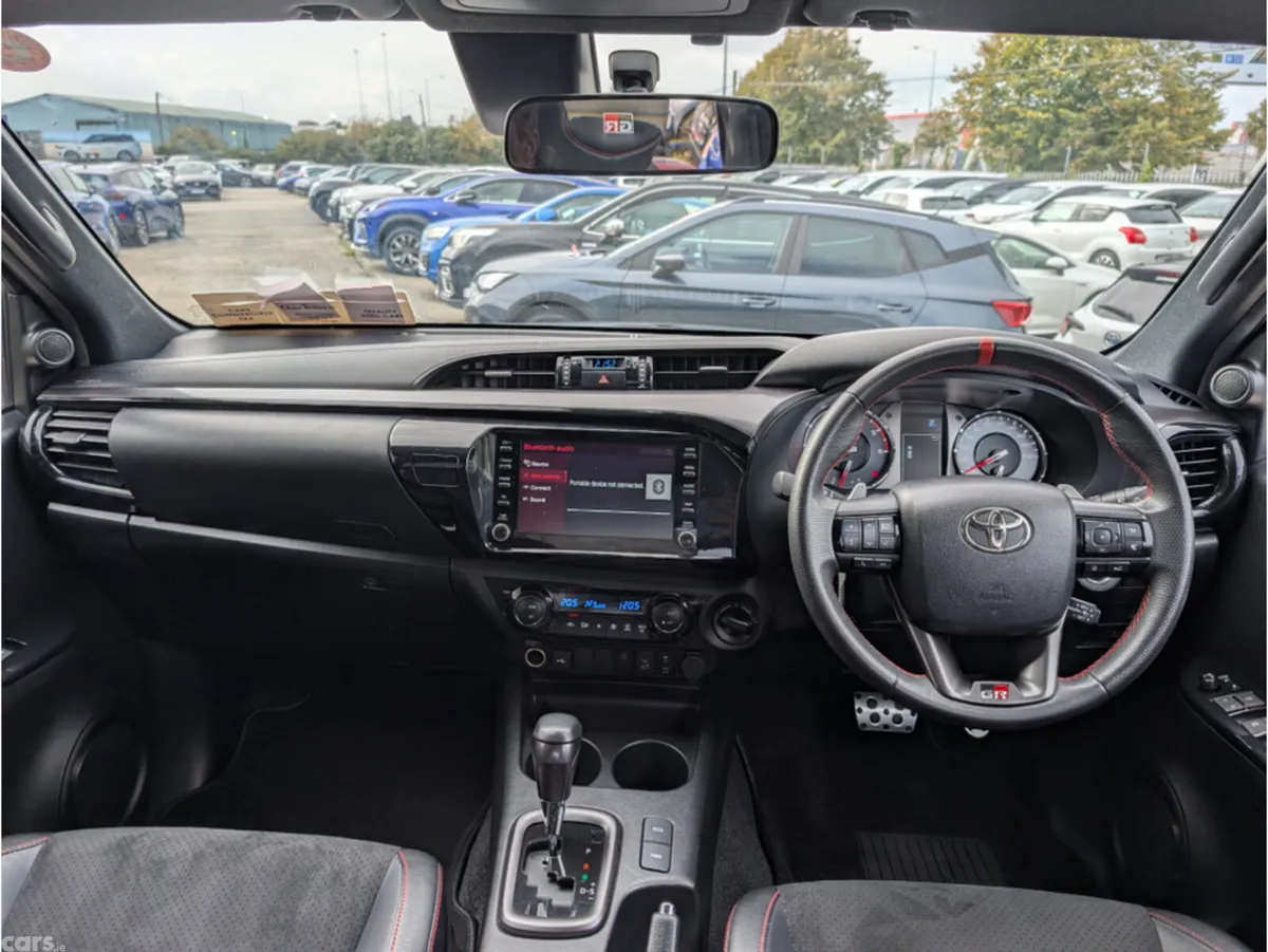 Toyota Hilux Pick Up, Diesel, 2024, Black