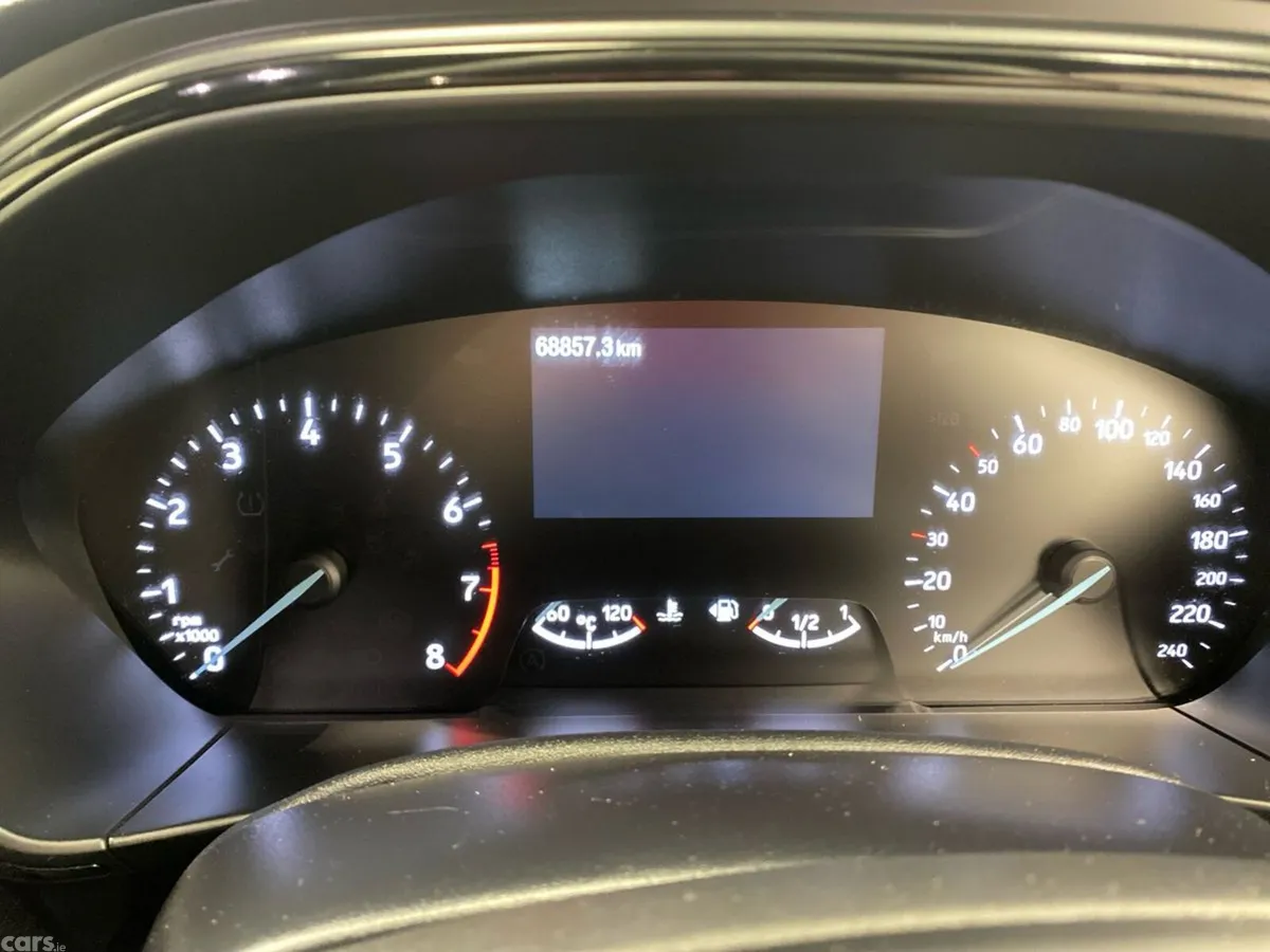 Ford Focus Hatchback, Petrol, 2024, Black