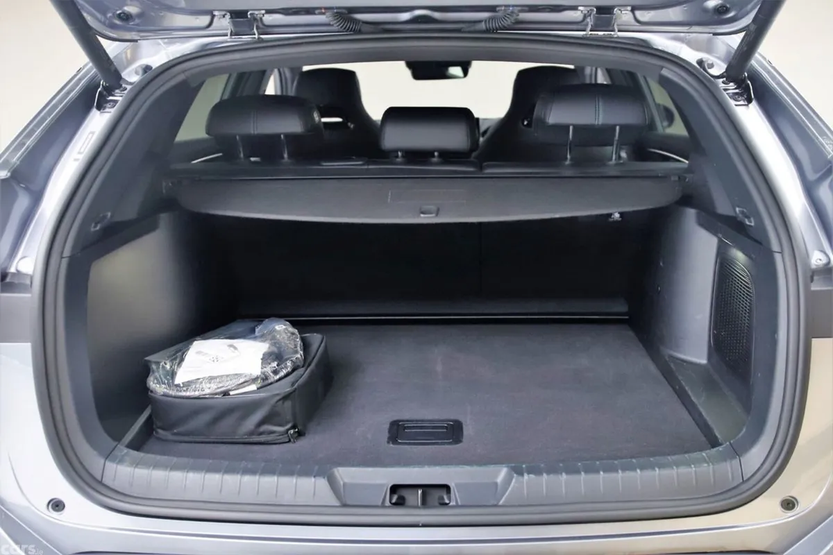 BYD SEAL U MPV, Petrol Plug-in Hybrid, 2026, Grey