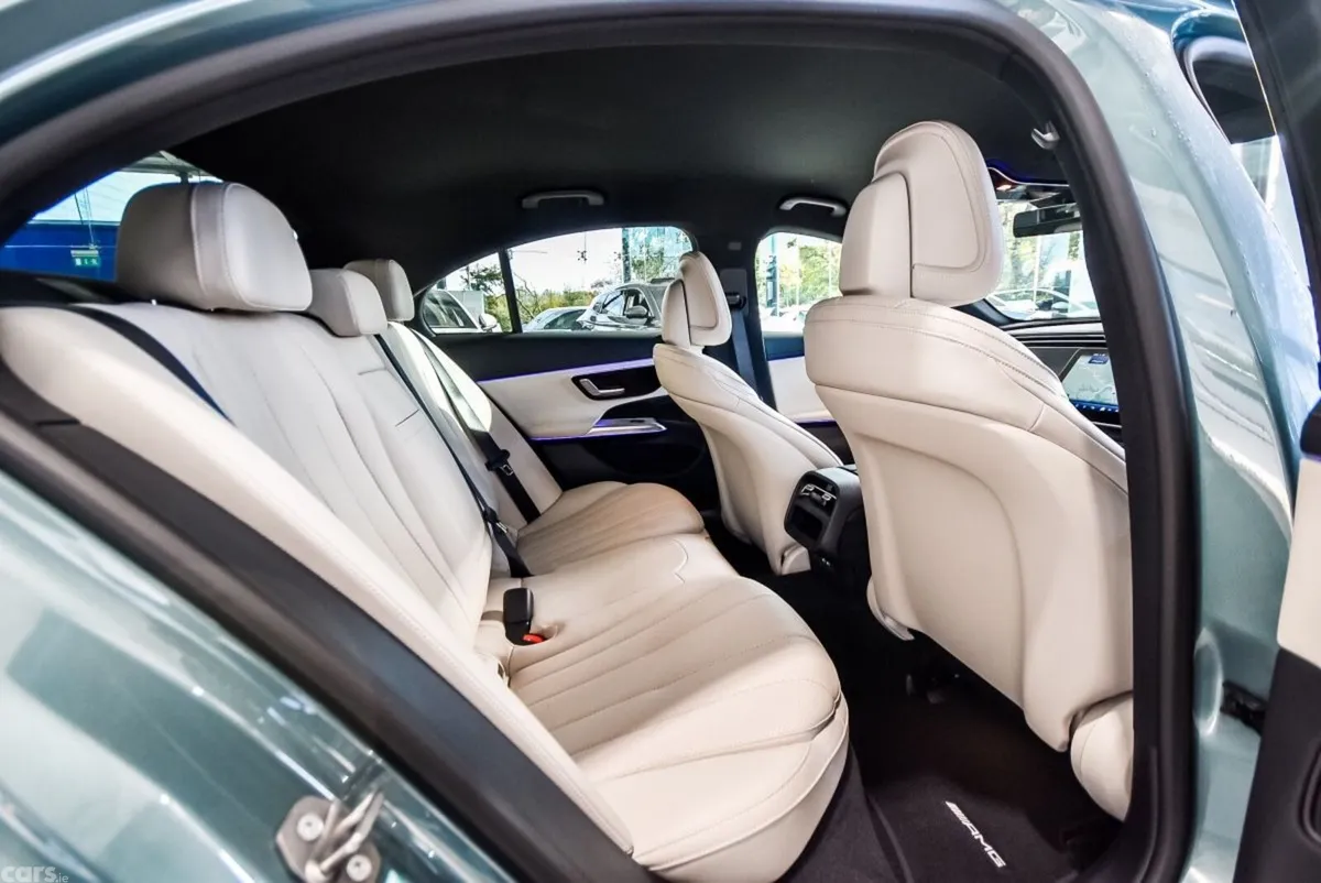 Mercedes-Benz E-Class Saloon, Diesel Plug-in Hybrid, 2027, Silver