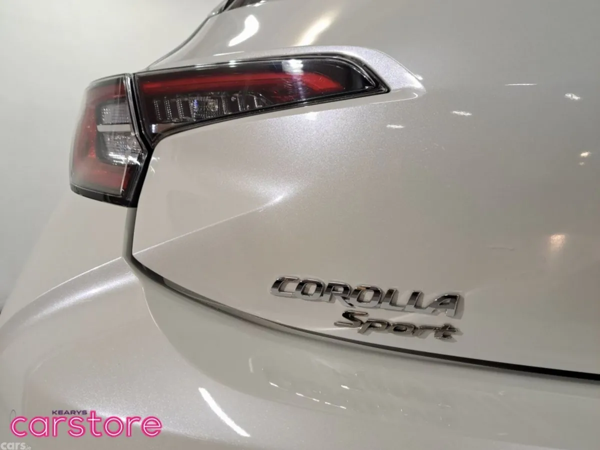 Toyota Corolla Hatchback, Petrol Hybrid, 2020, White