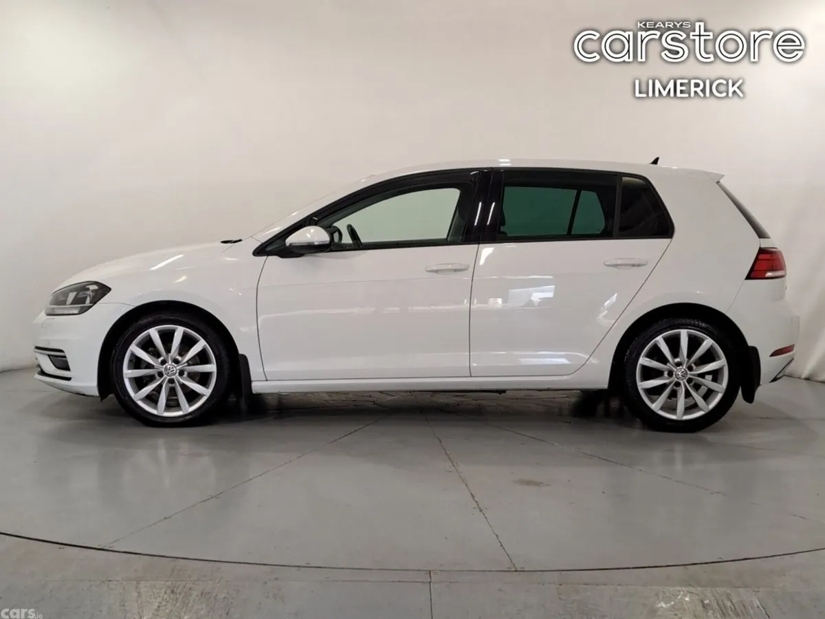 Volkswagen Golf Estate, Diesel, 2017, White