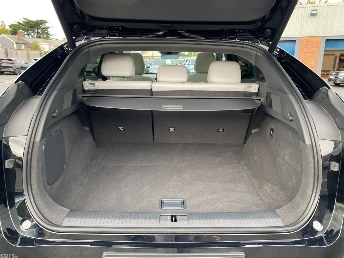 XPeng G6 Hatchback, Electric, 2026, Black