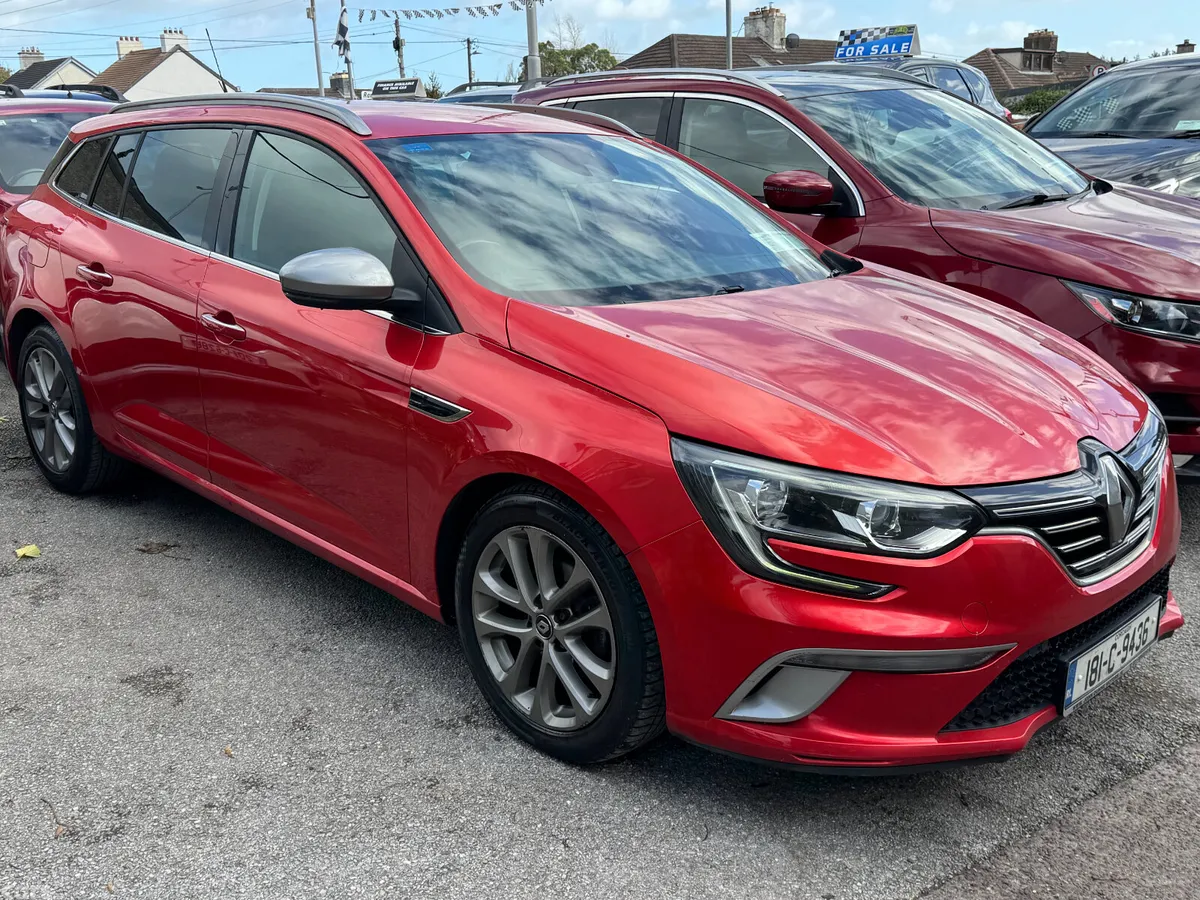 Renault Megane Estate, Diesel, 2018, Red