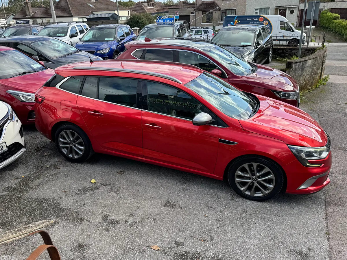 Renault Megane Estate, Diesel, 2018, Red
