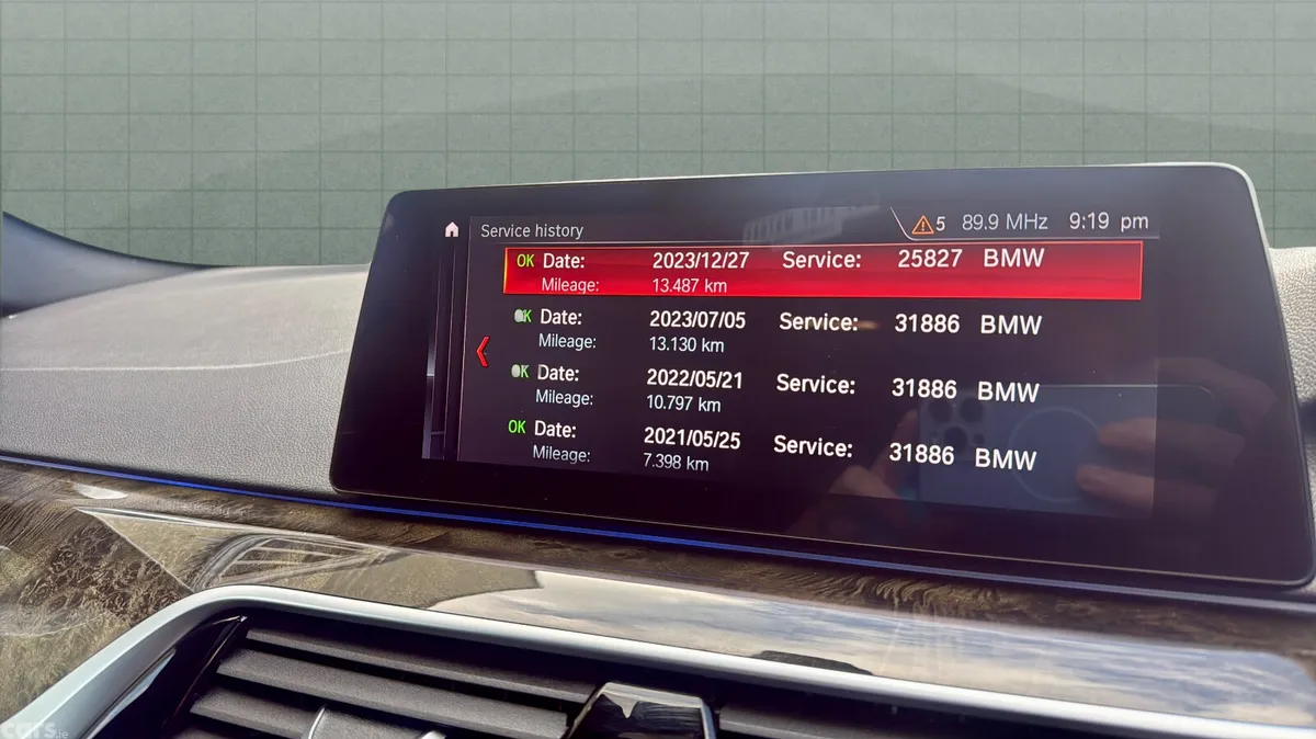 BMW 5-Series Saloon, Petrol Plug-in Hybrid, 2019, White