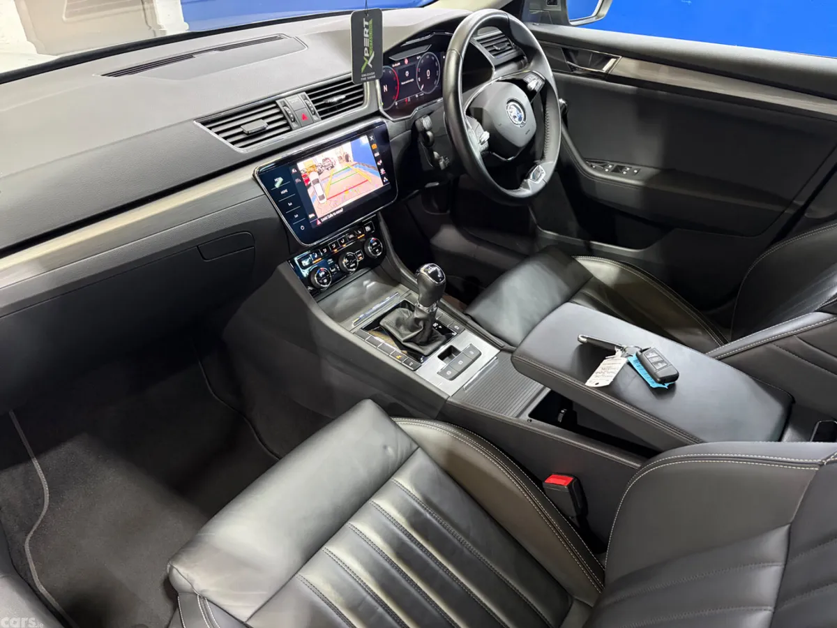 Skoda Superb Saloon, Diesel, 2023, Grey
