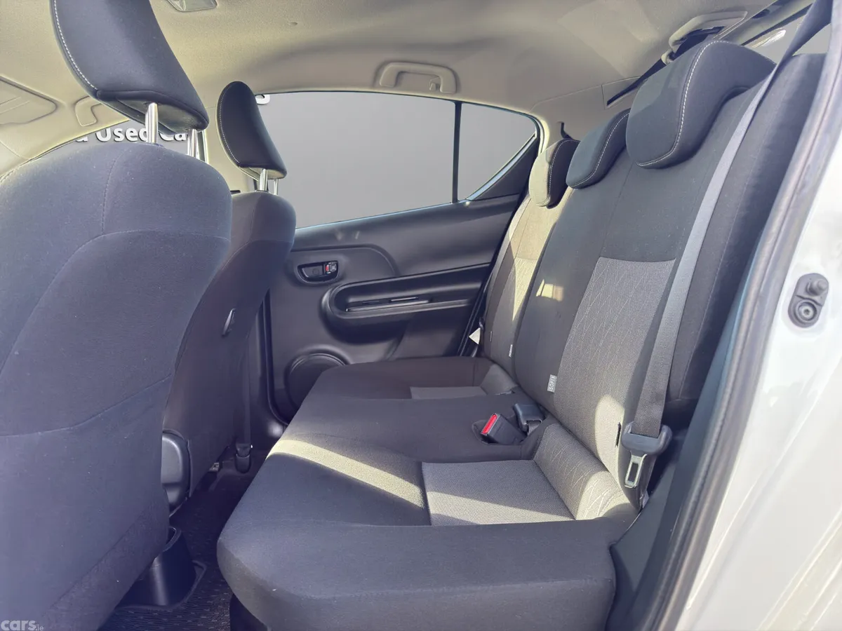 Toyota Aqua Hatchback, Petrol Hybrid, 2019, White